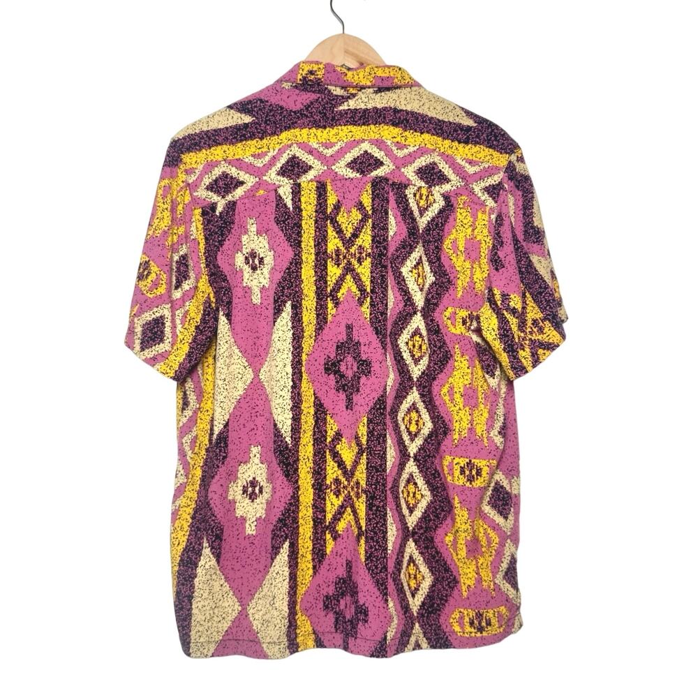 Urban Outfitters | Men | Southwestern Diamond Print Button Up Shirt | Medium - Picture 3 of 9